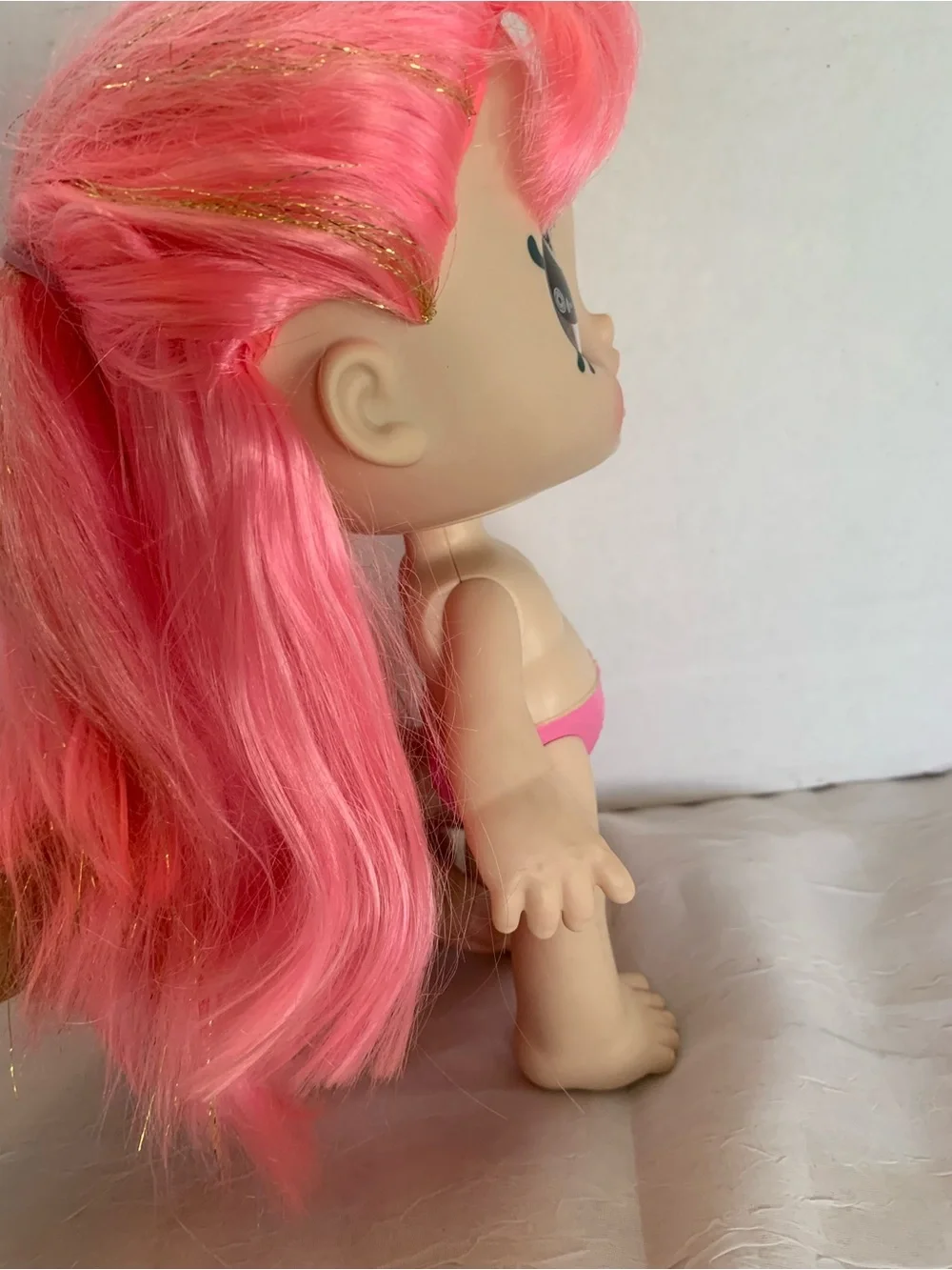Kindi Kids Doll - Large Doll with Sparklyy Pink Hair and Glittery Eyes
